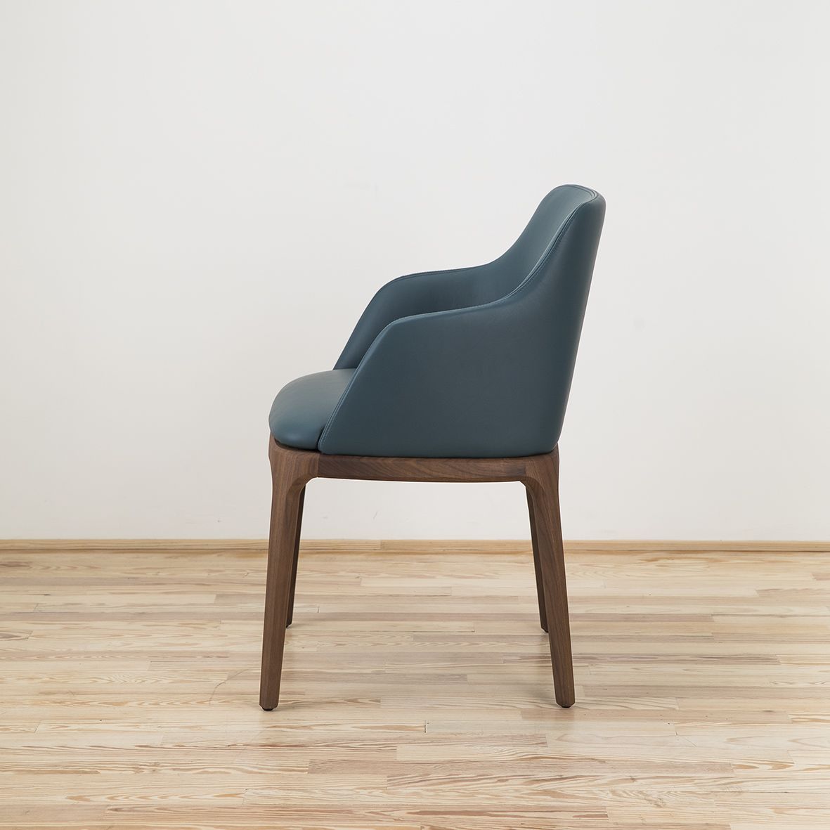 Sillón Grace diseñado por Emmanuel Gallina y editado por Poliform