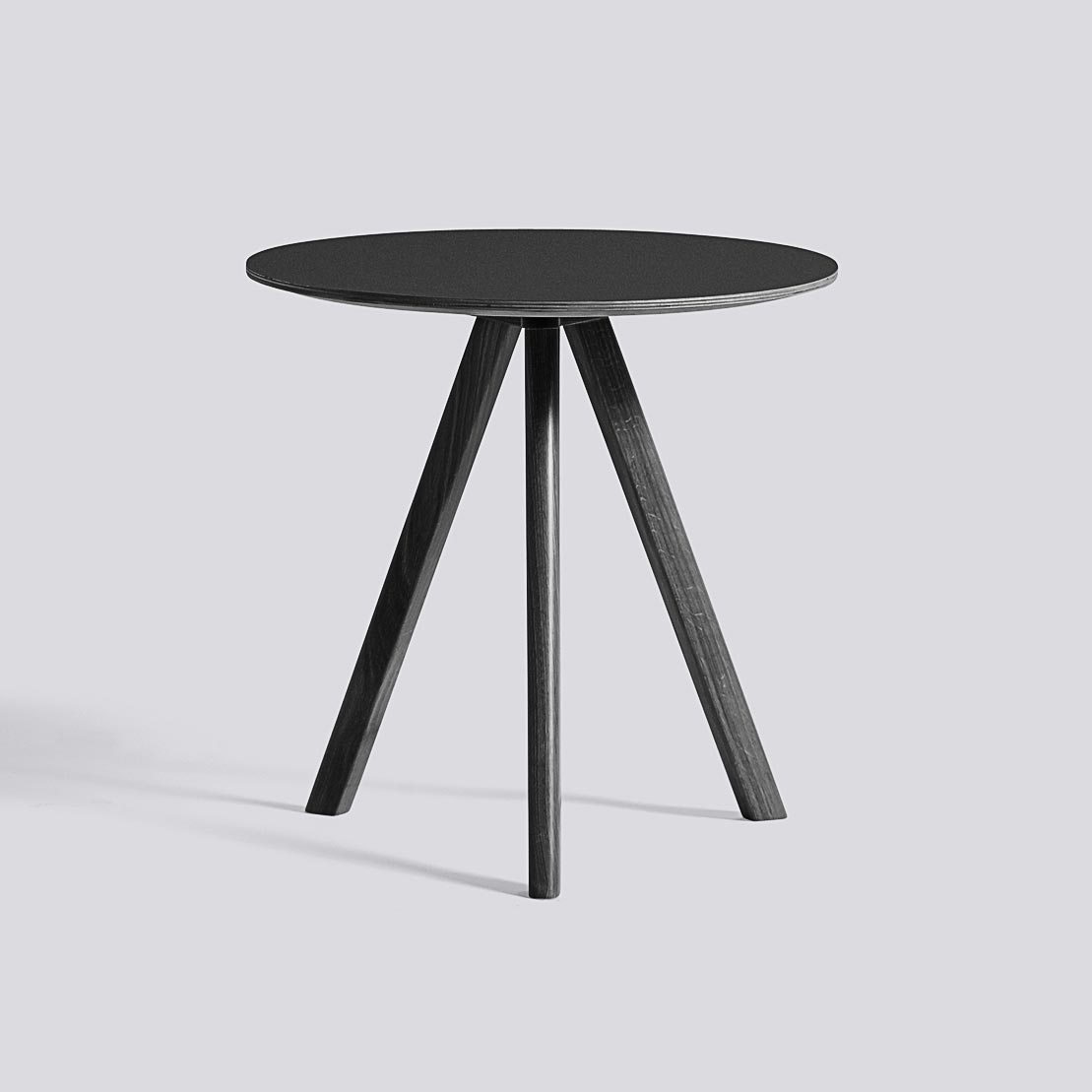 Mesa Auxiliar CPH20 50 Roble teñido negro Negro linóleo - HAY Mesa Auxiliar CPH20 50 Roble teñido negro Negro linóleo - HAY
