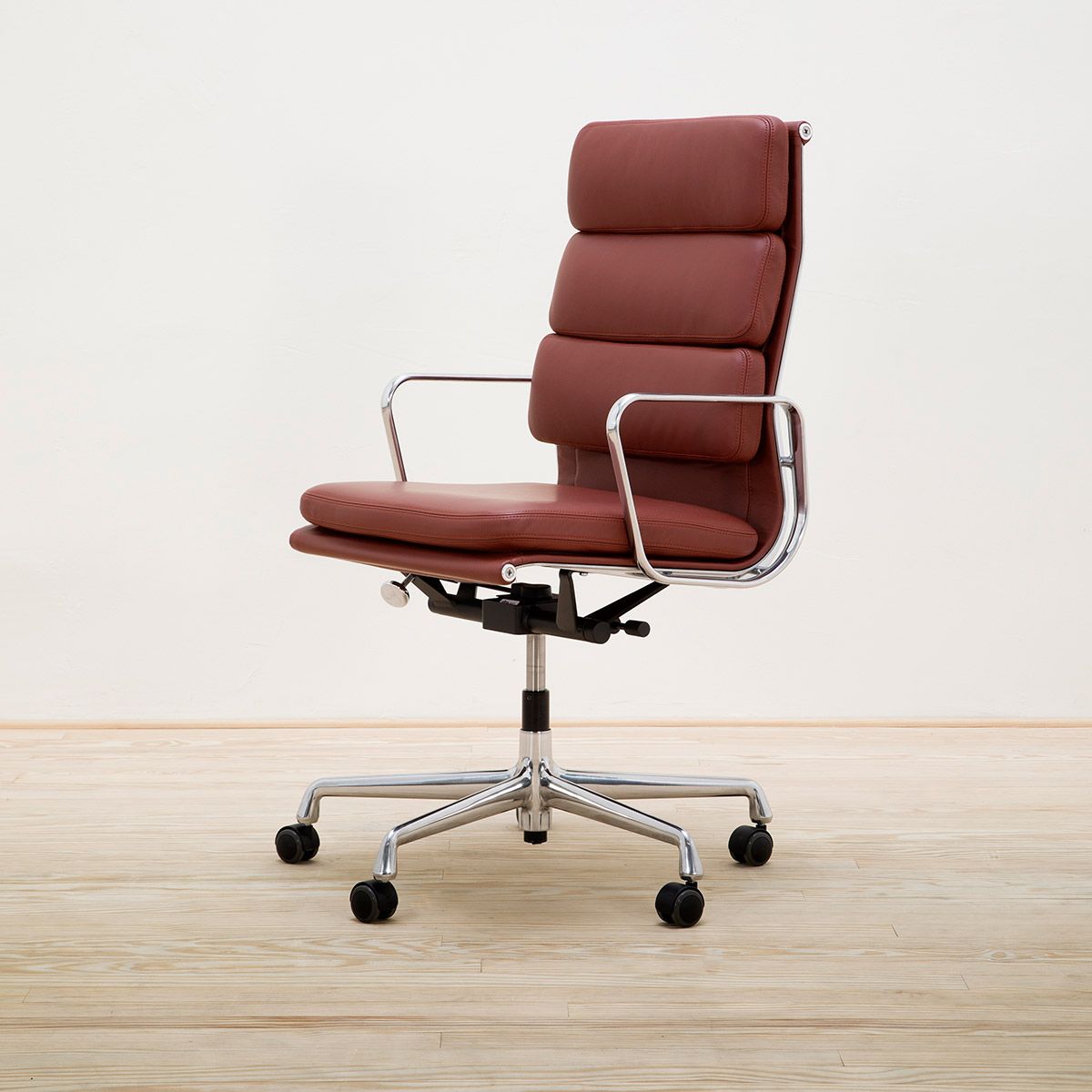 Sillón Soft Pad EA 219 Brandy - Vitra Sillón Soft Pad EA 219 Brandy - Vitra