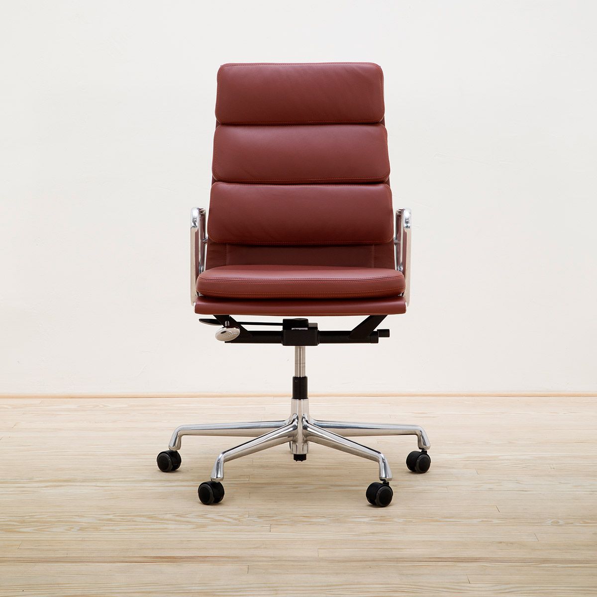 Sillón Soft Pad EA 219 Brandy - Vitra Sillón Soft Pad EA 219 Brandy - Vitra