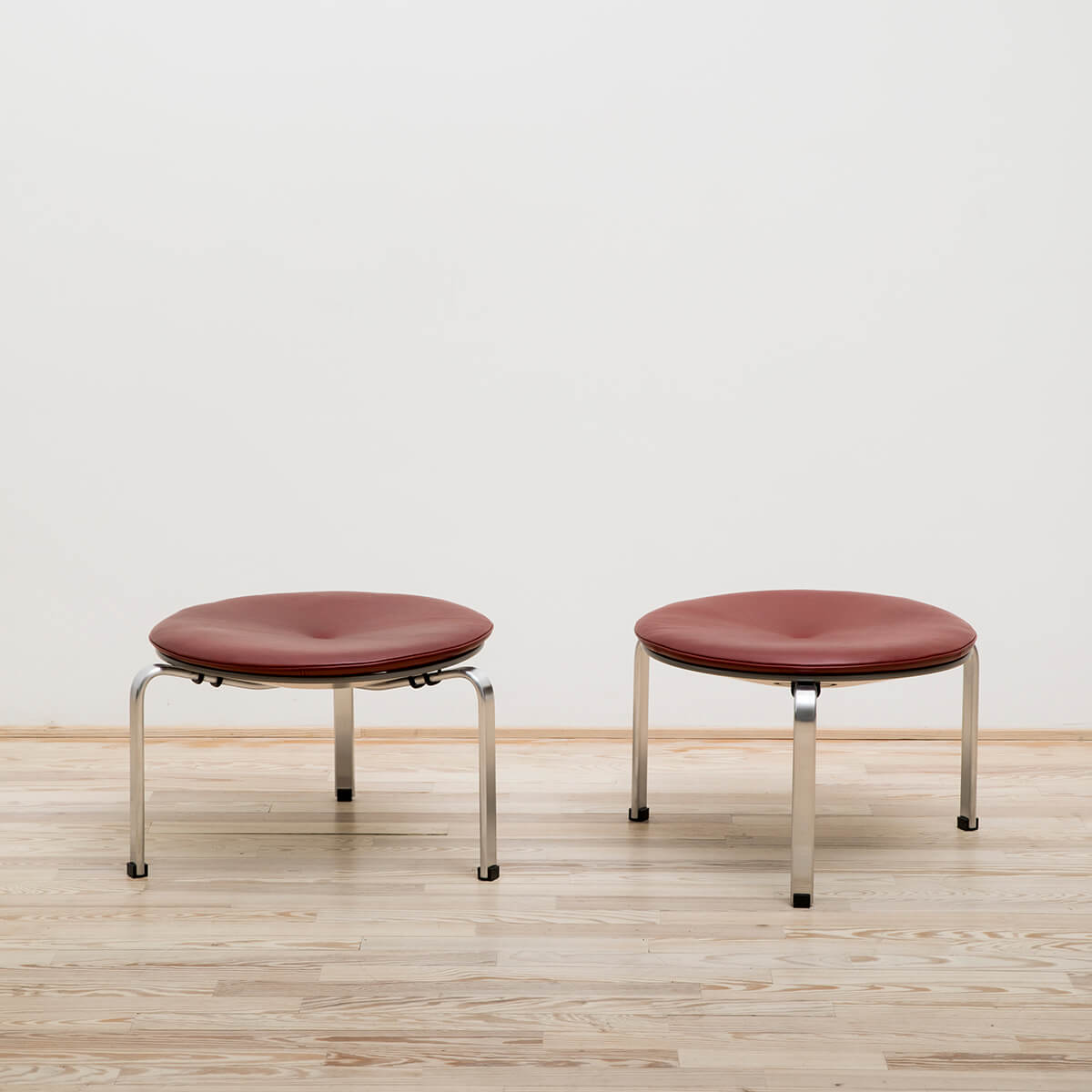 Taburete PK33 Stock - Fritz Hansen