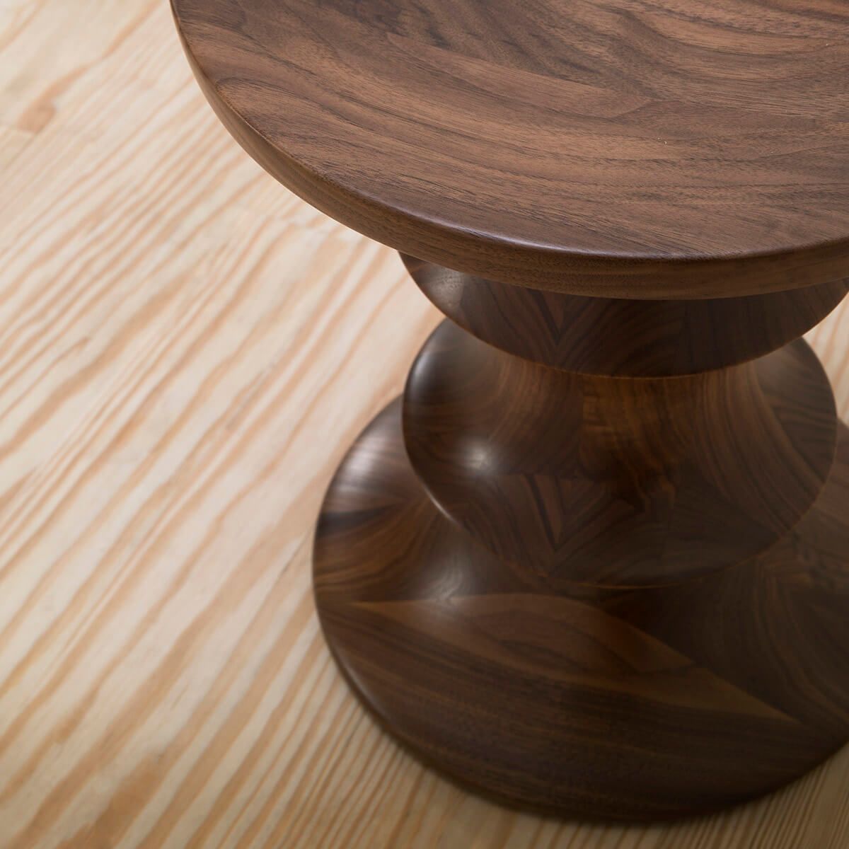 Taburete Stools Modelo C - Vitra Taburete Stools Modelo C - Vitra