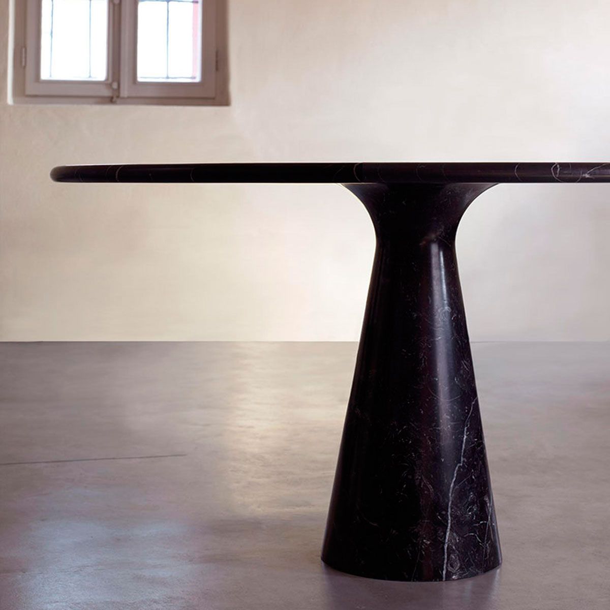 Mesa M Negro Marquina - Agapecasa Mesa M Negro Marquina - Agapecasa