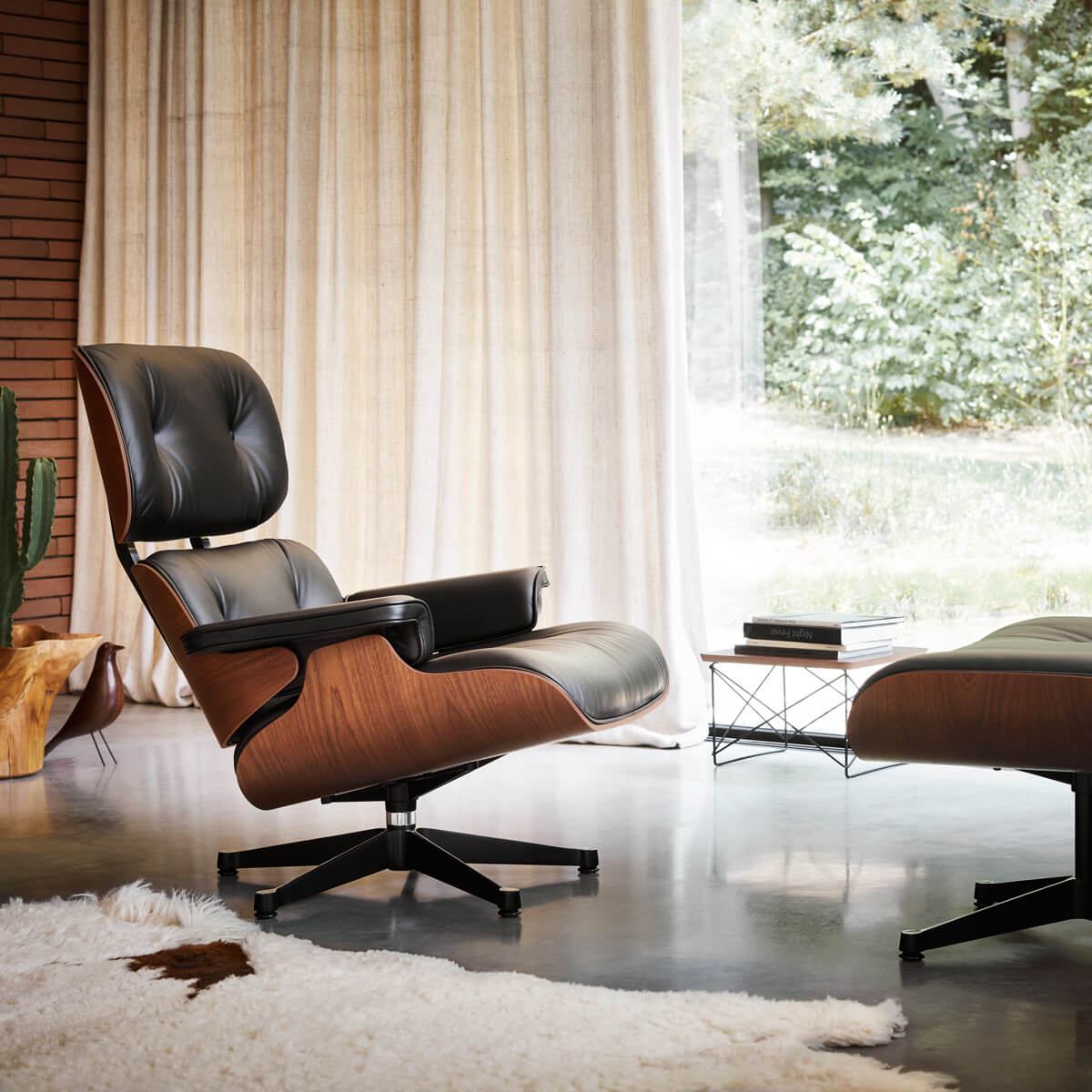 Eames House Bird nogal - Vitra