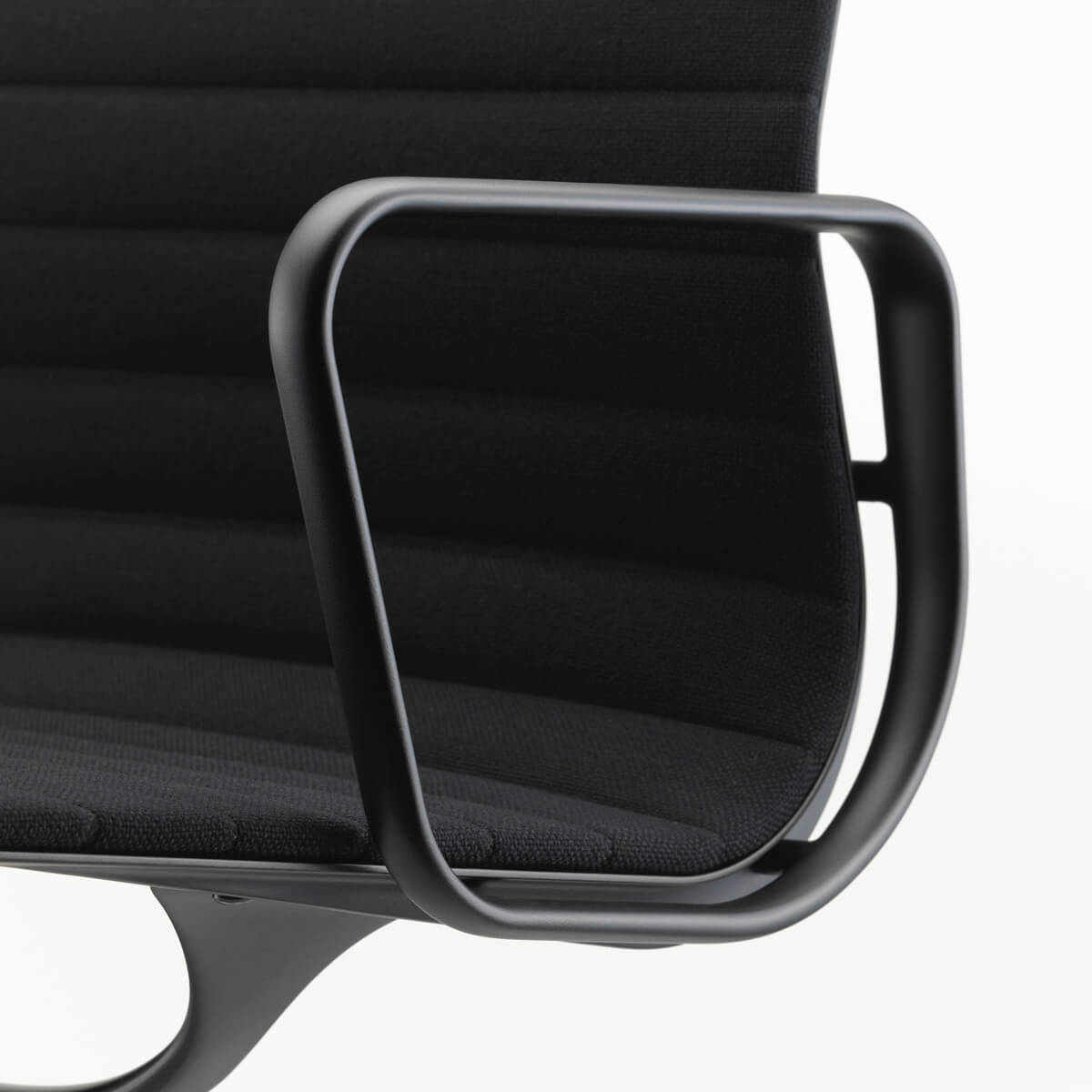 Silla Aluminium Chair EA 104 - Vitra Silla Aluminium Chair EA 104 - Vitra