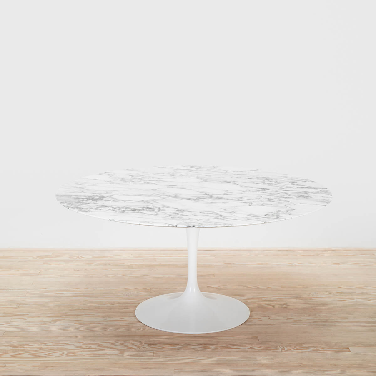 Mesa Tulip Saarinen Round 152 Arabescato - Knoll Mesa Tulip Saarinen Round 152 Arabescato - Knoll