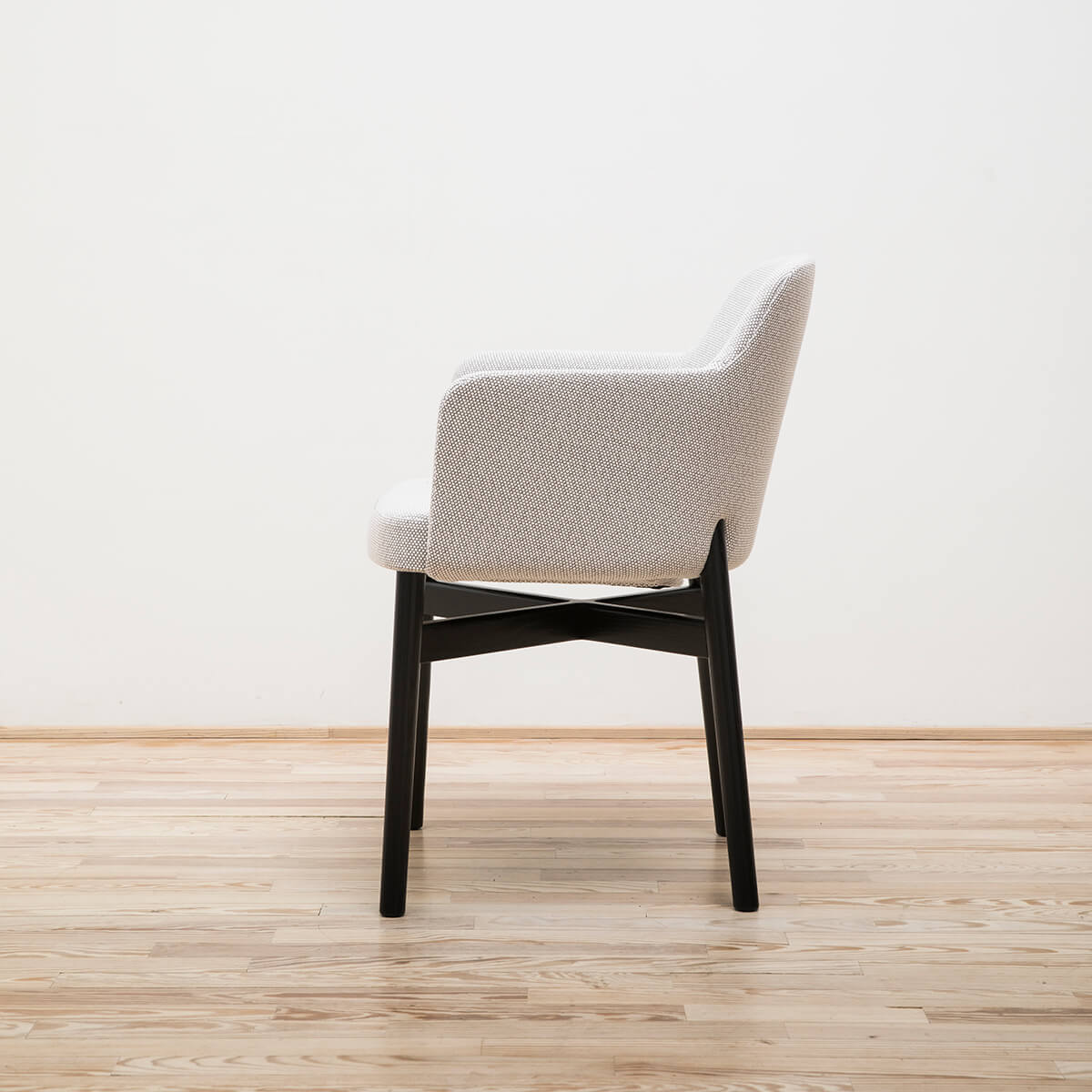 Sillón Krusin 016 Stock - Knoll