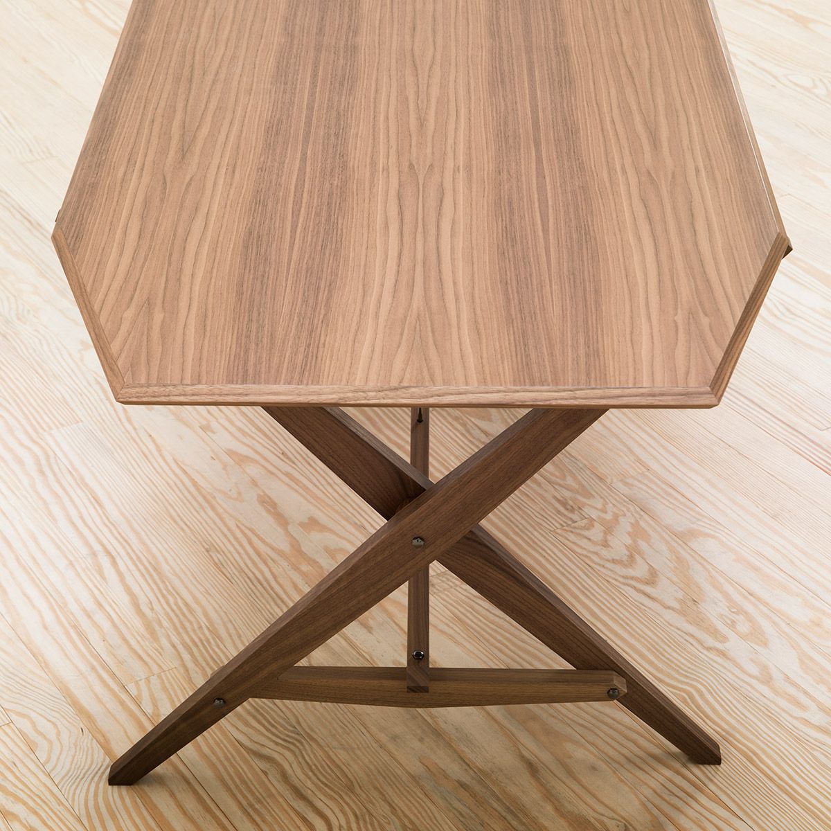 Mesa Cavaletto Nogal - Cassina