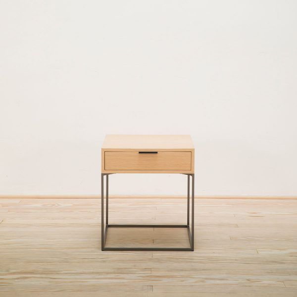 Mesa auxiliar Oscar Roble - Zanotta (copia)