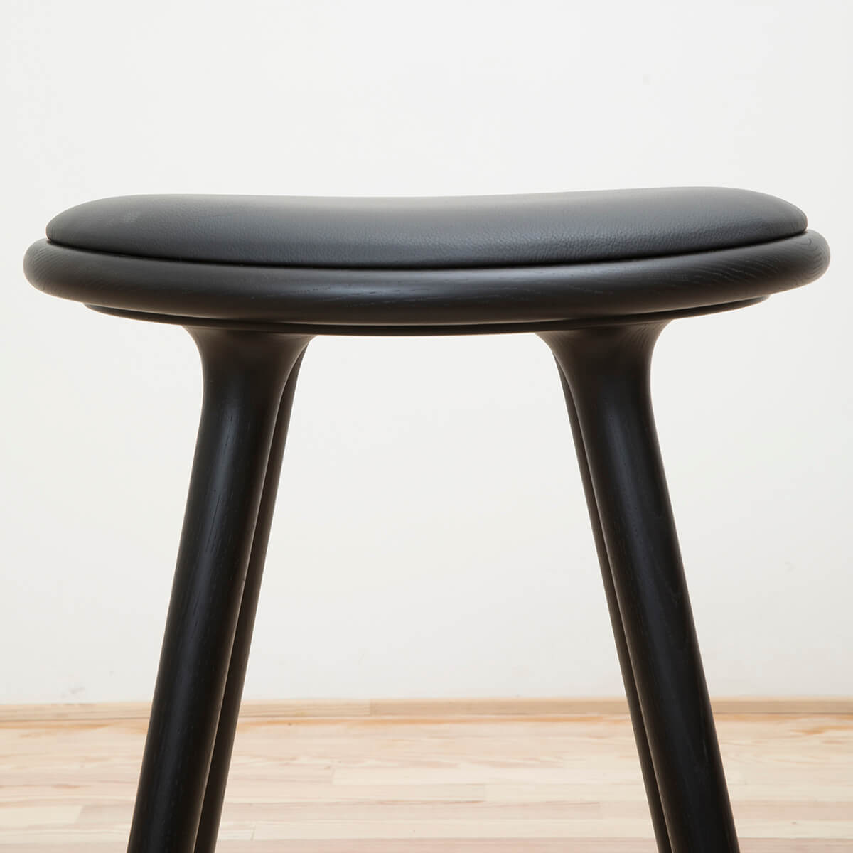 Taburete High Stool 69 - Mater