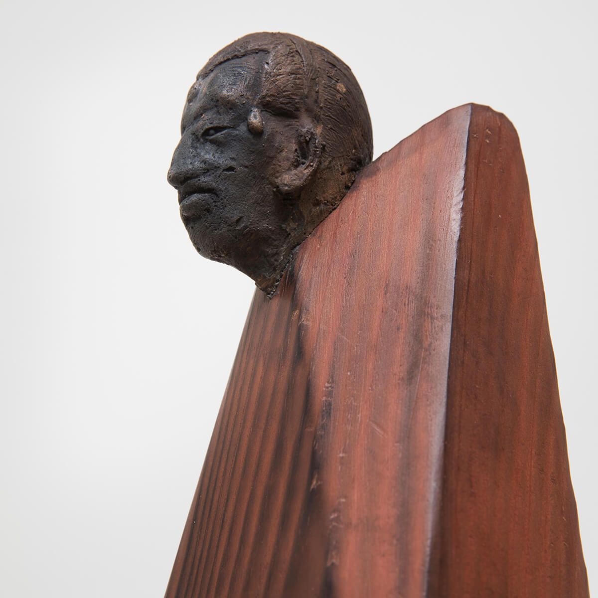 Escultura Guerrero Masai - Jesús Curiá Escultura Guerrero Masai - Jesús Curiá