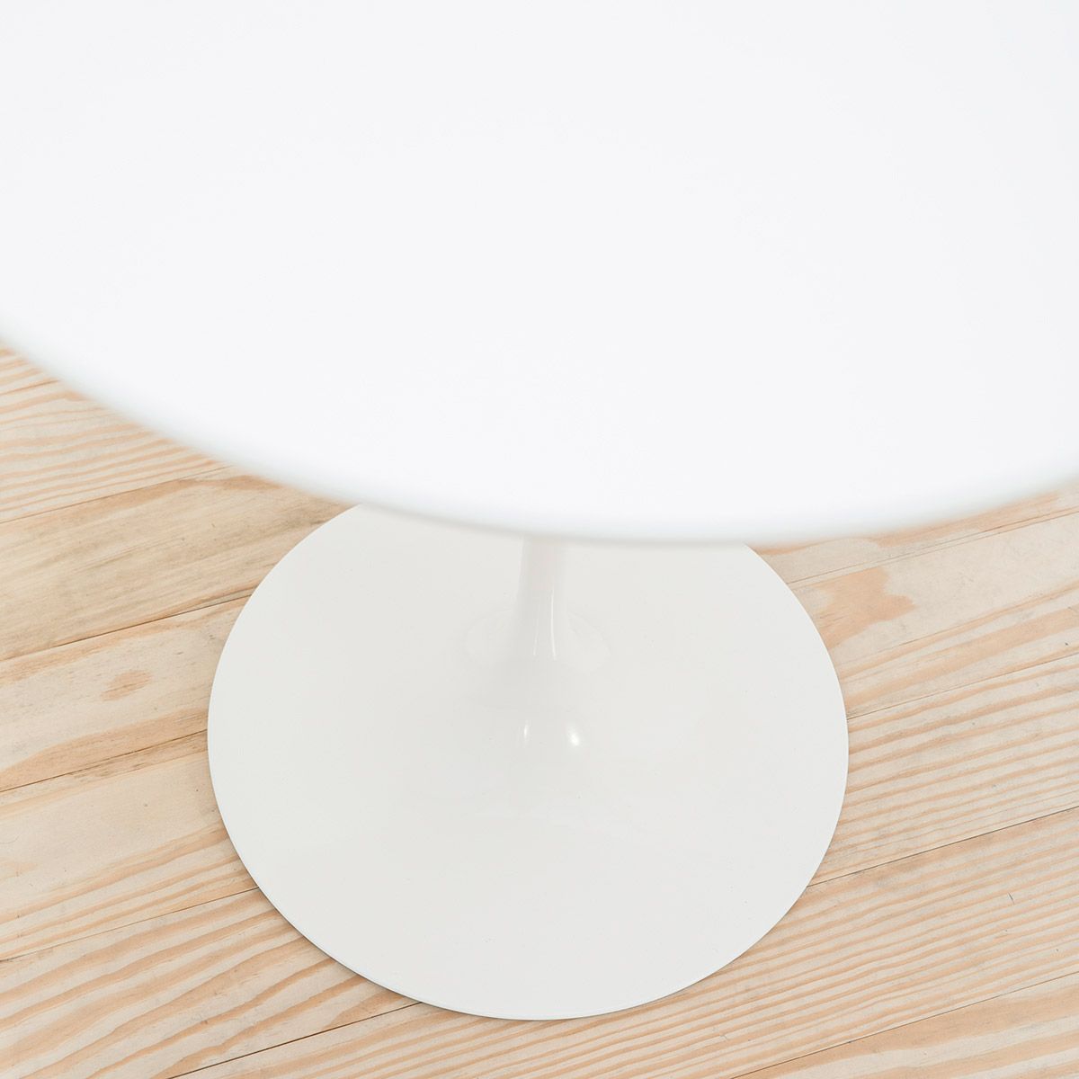 Mesa auxiliar Tulip Saarinen 51 - Knoll Mesa auxiliar Tulip Saarinen 51 - Knoll
