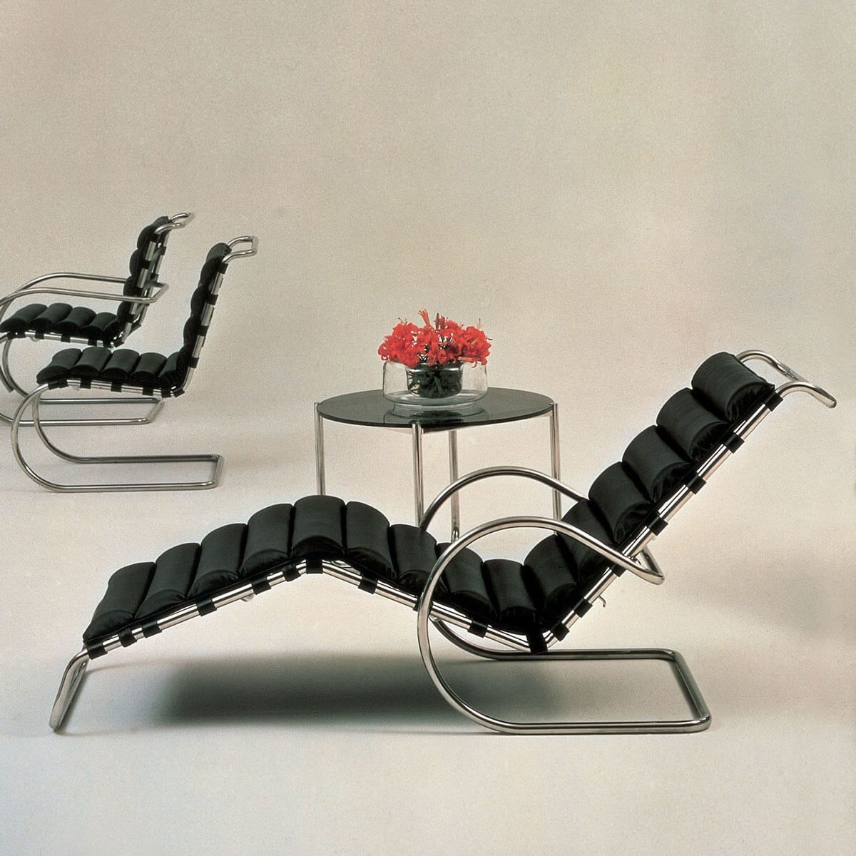 MR Chaise longue ajustable - Knoll MR Chaise longue ajustable - Knoll