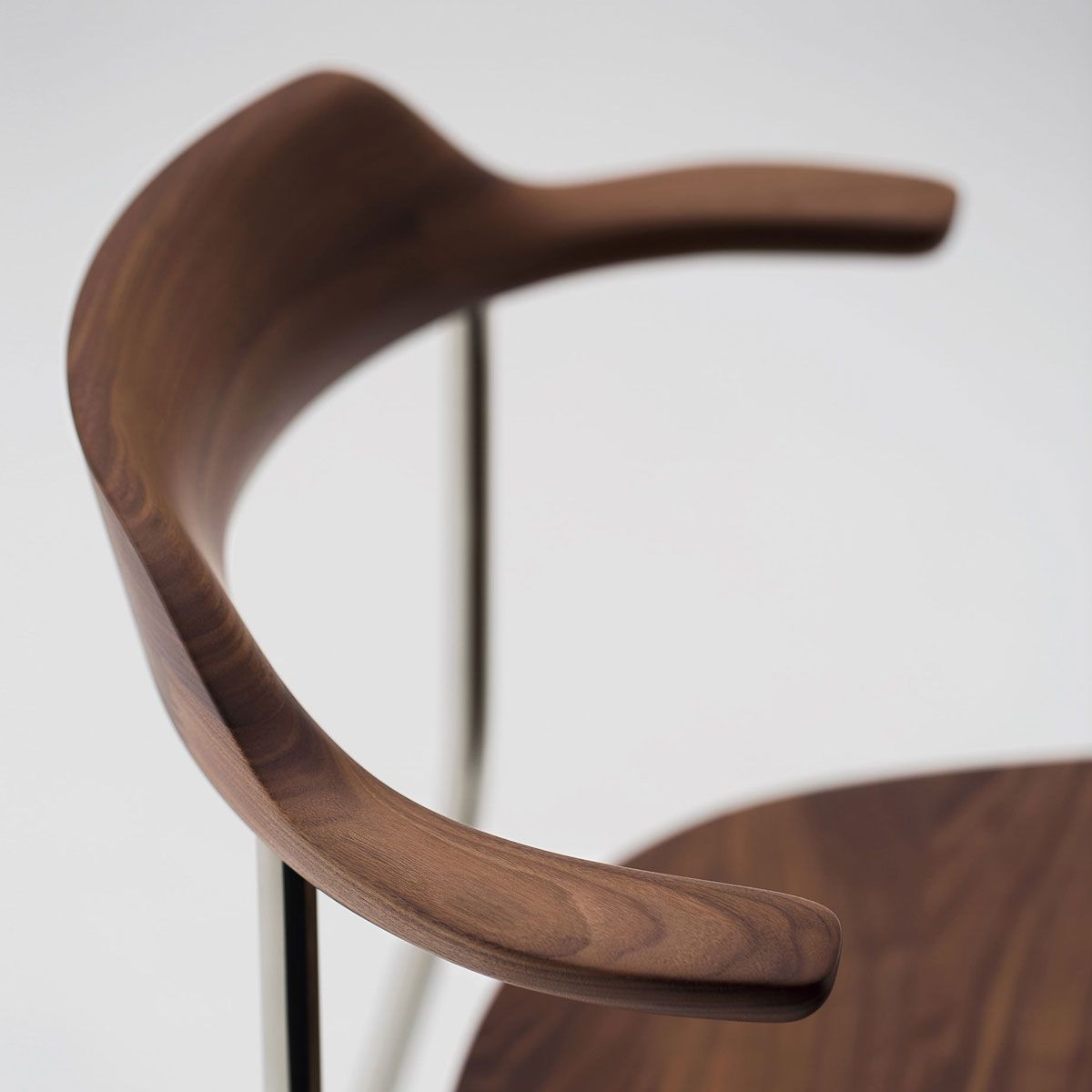 Silla apilable Hiroshima nogal - Maruni Silla apilable Hiroshima nogal - Maruni