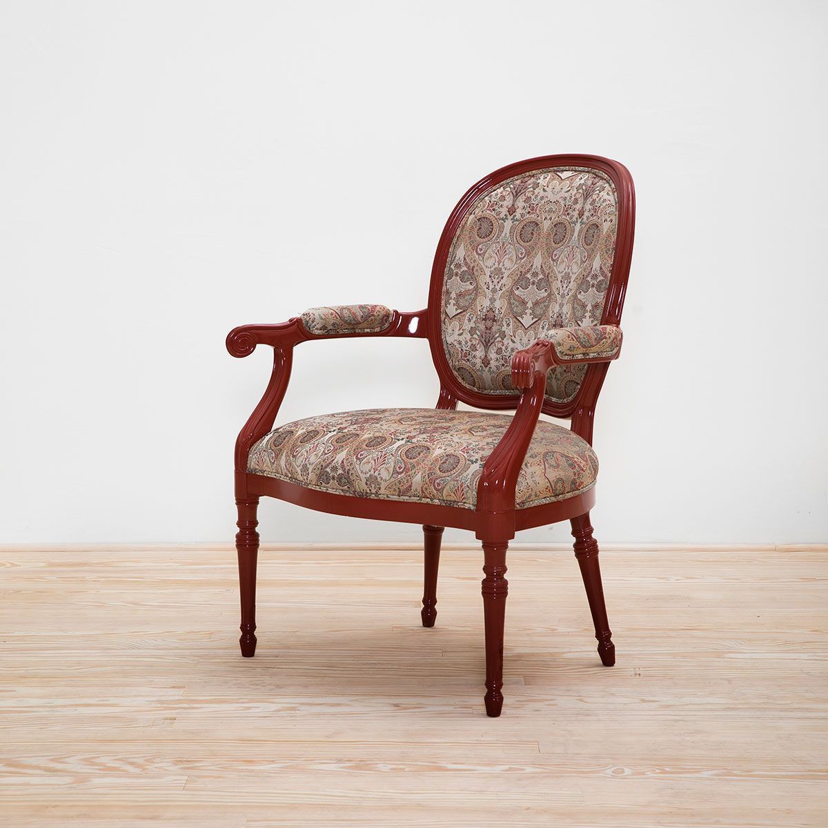 Sillón Luis XVI Lacado rojo (copia)