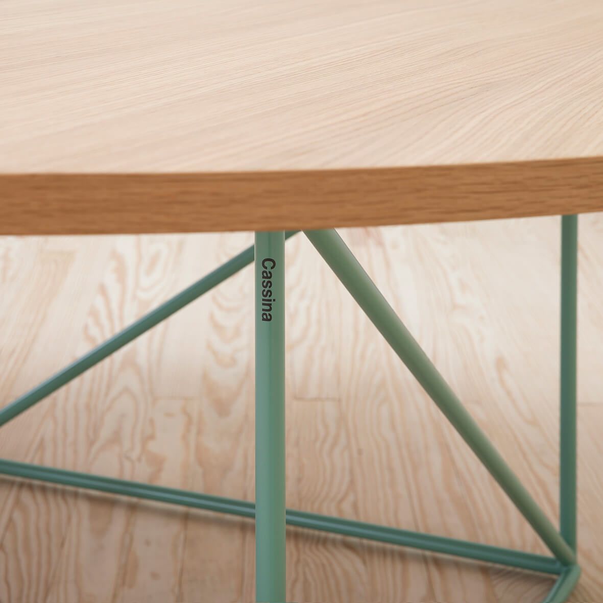 Mesa LC15 verde - Cassina