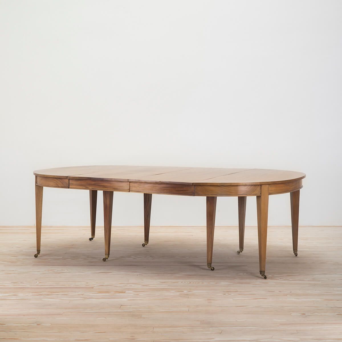 Mesa antigua extensible
