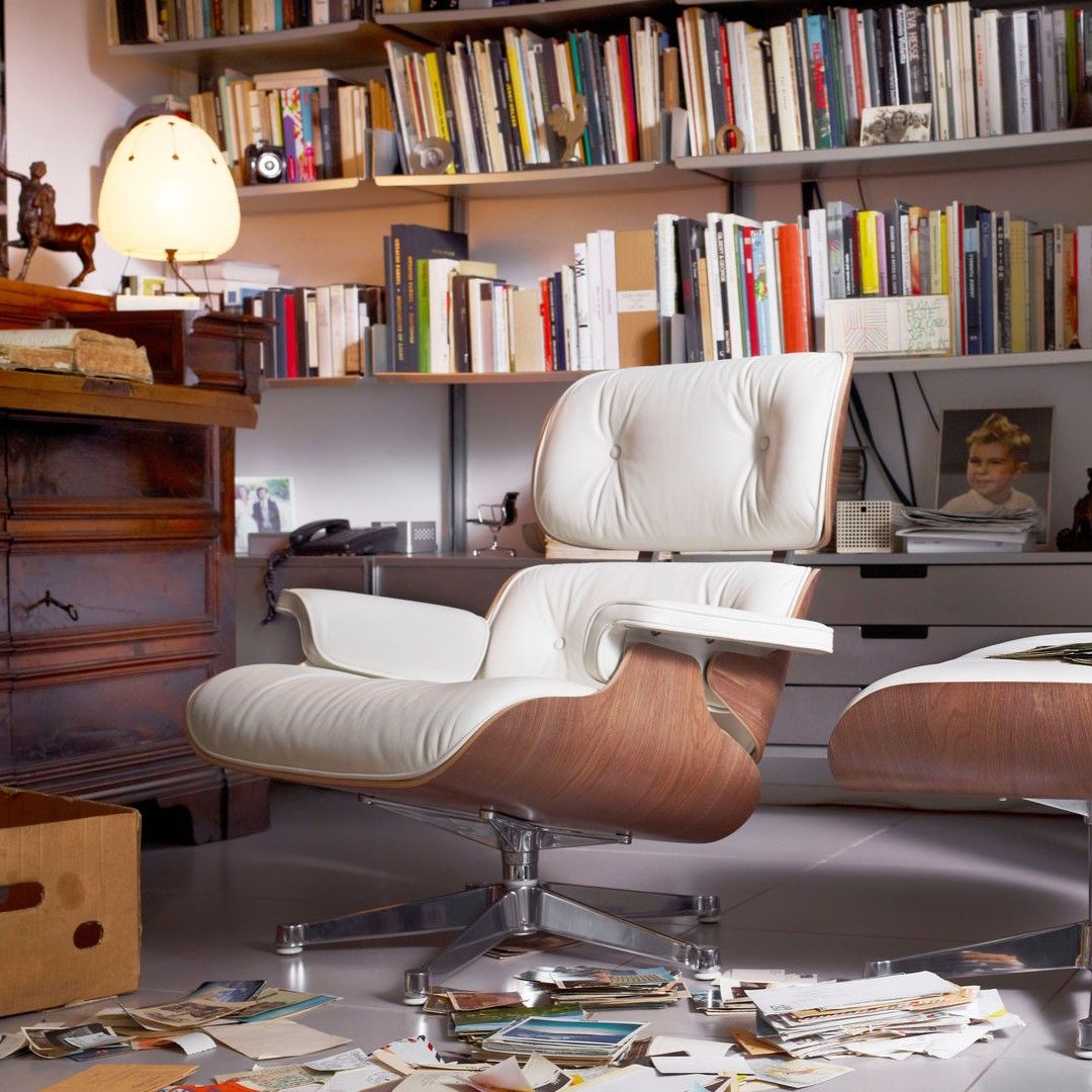 eames-longechair-blanco-vitra Eames Lounge Chair & Ottoman Nogal/Arena - Vitra