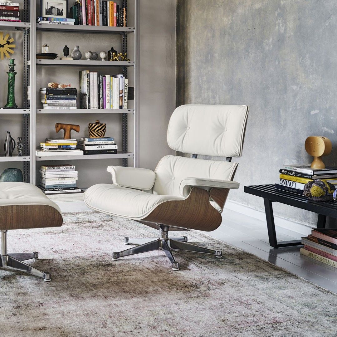 eames-longechair-blanco-vitra2 Eames Lounge Chair & Ottoman Nogal/Arena - Vitra
