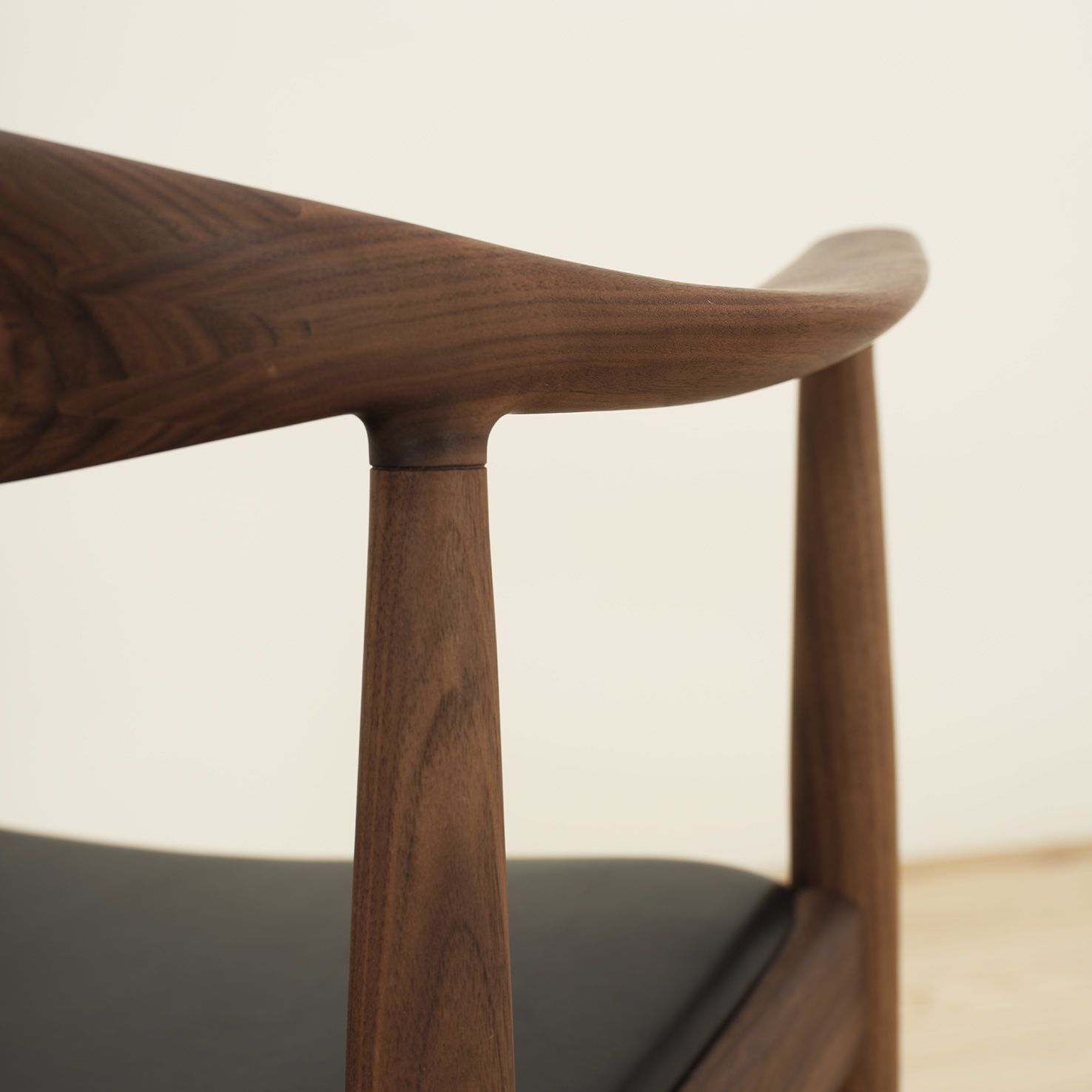 Silla pp503 / The Chair Nogal - PP Møbler