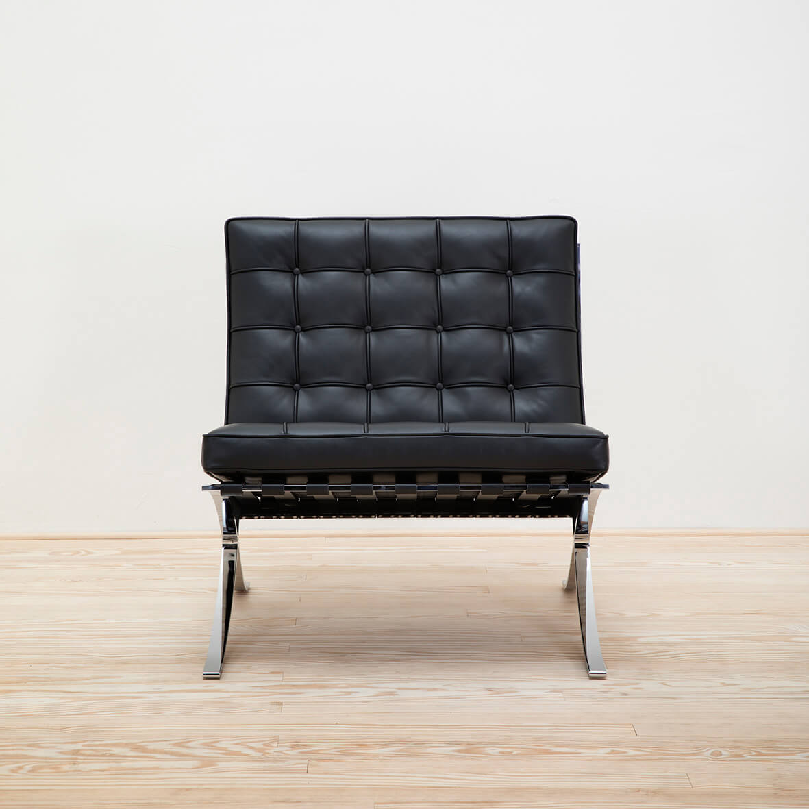 Butaca Barcelona piel negra - Knoll