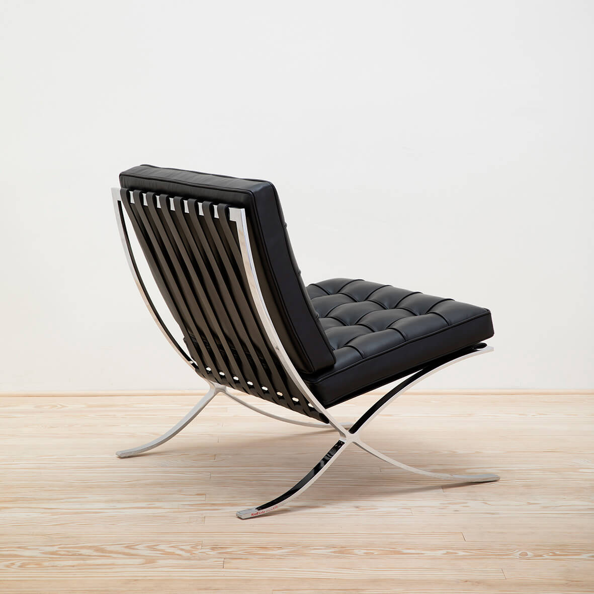 Butaca Barcelona piel negra - Knoll