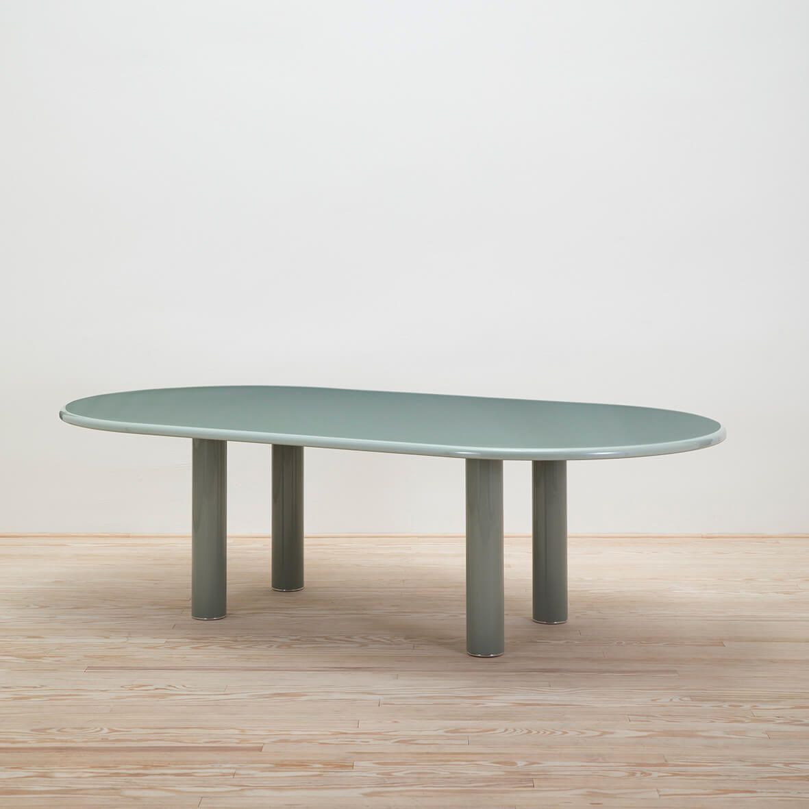 Mesa Smalto oval Verde - Knoll Mesa Smalto oval Verde - Knoll