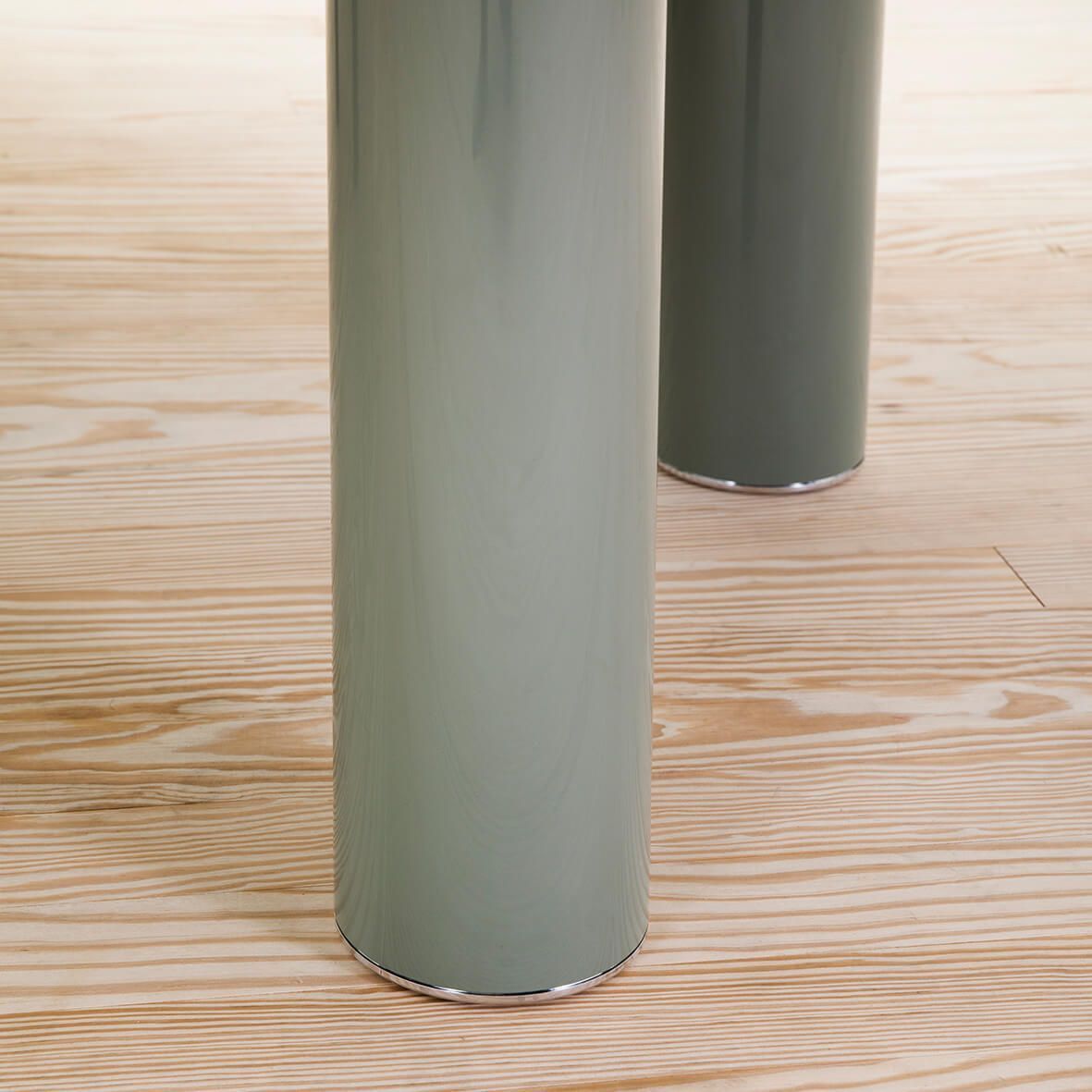 Mesa Smalto oval Verde - Knoll Mesa Smalto oval Verde - Knoll