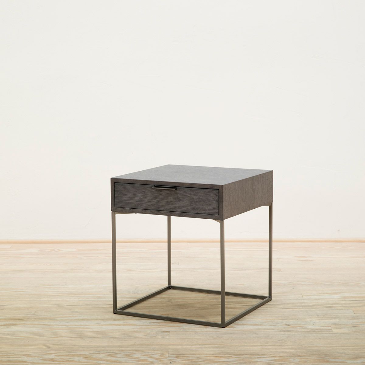 Mesa auxiliar Oscar Roble gris - Zanotta Mesa auxiliar Oscar Roble gris - Zanotta