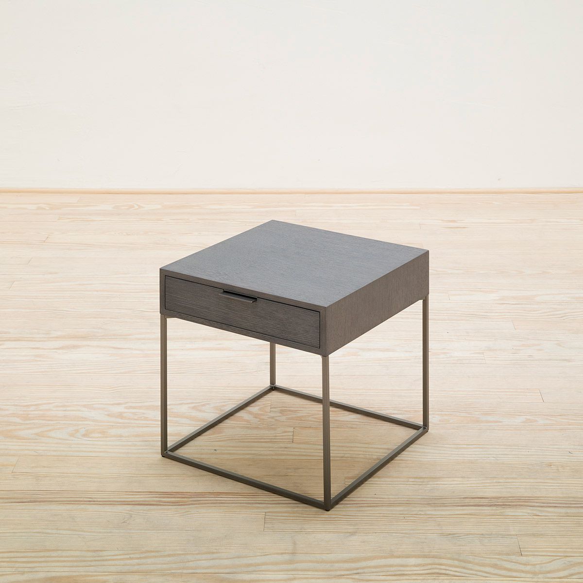 Mesa auxiliar Oscar Roble gris - Zanotta Mesa auxiliar Oscar Roble gris - Zanotta
