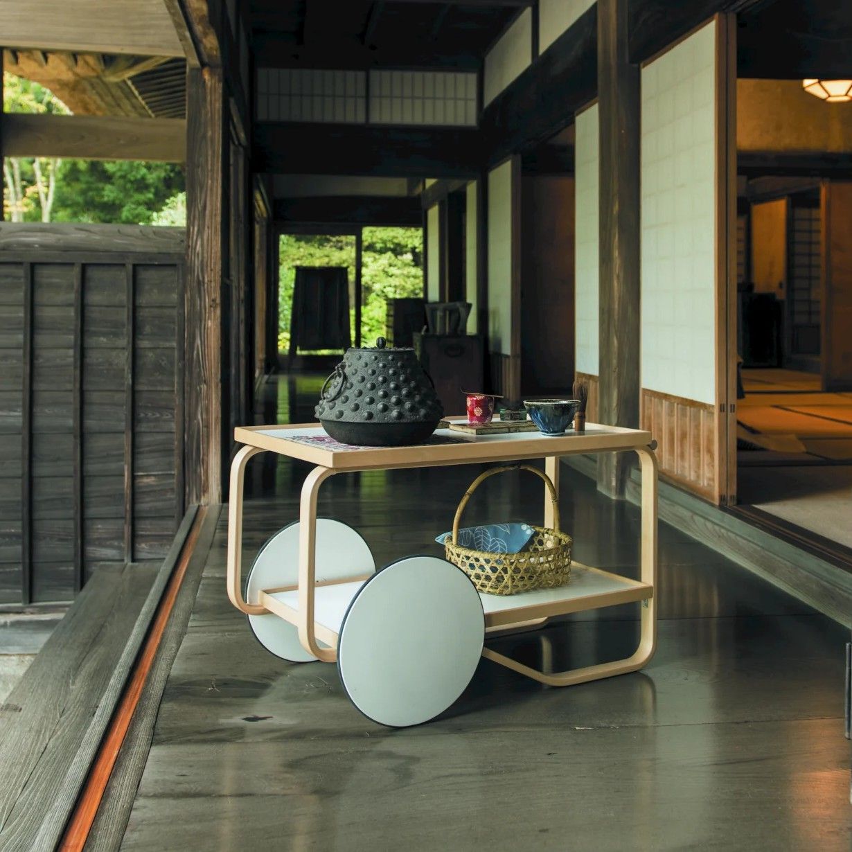 Carro Tea Trolley 901 Blanco - Artek