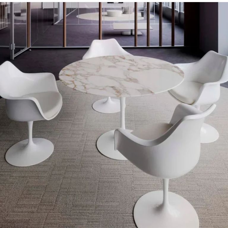 mesa tulip saarinen round 137 arabescato–knoll (1)