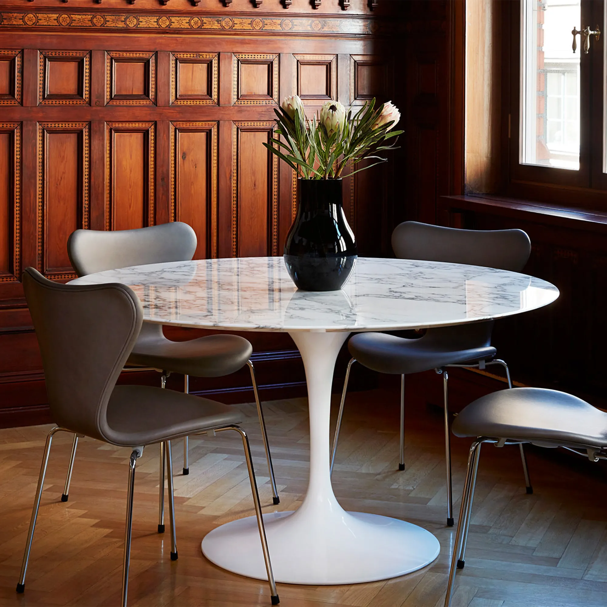 saarinen-redonda-152-knoll Mesa Tulip Saarinen Round 152 Arabescato - Knoll