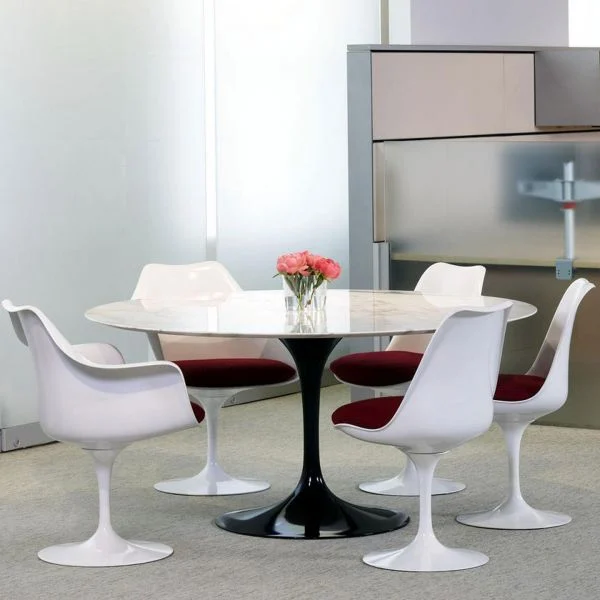 Mesa Tulip Saarinen Round 137 Arabescato Base negra - Knoll