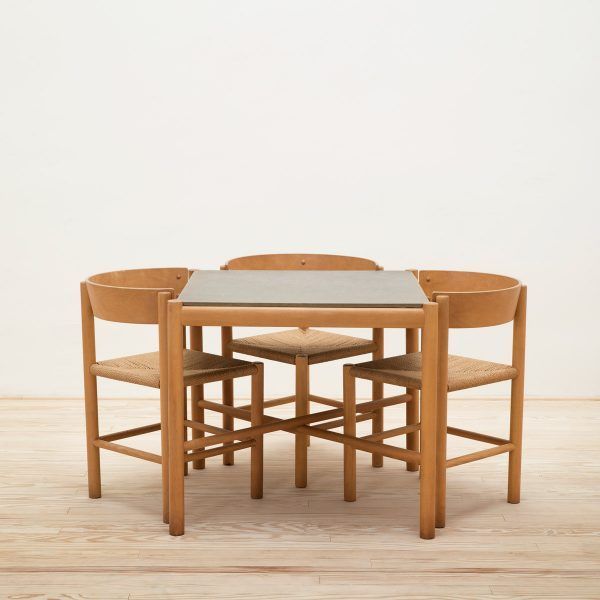 Mesa y 4 sillas Mogens Lassen (copia)