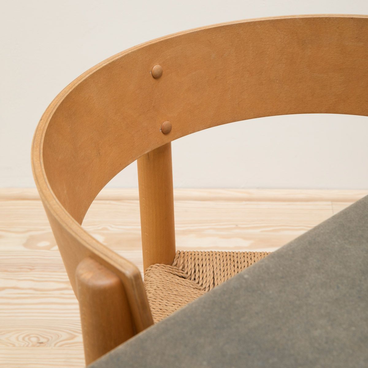 Mesa y 4 sillas de Mogens Lassen