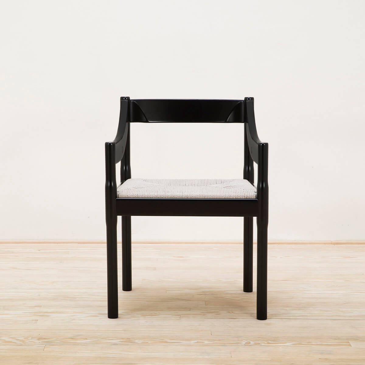 Sillón Carimate Rojo - Fritz Hansen Sillón Carimate Rojo - Fritz Hansen