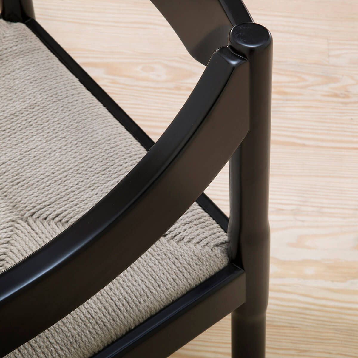 Sillón Carimate Rojo - Fritz Hansen Sillón Carimate Rojo - Fritz Hansen