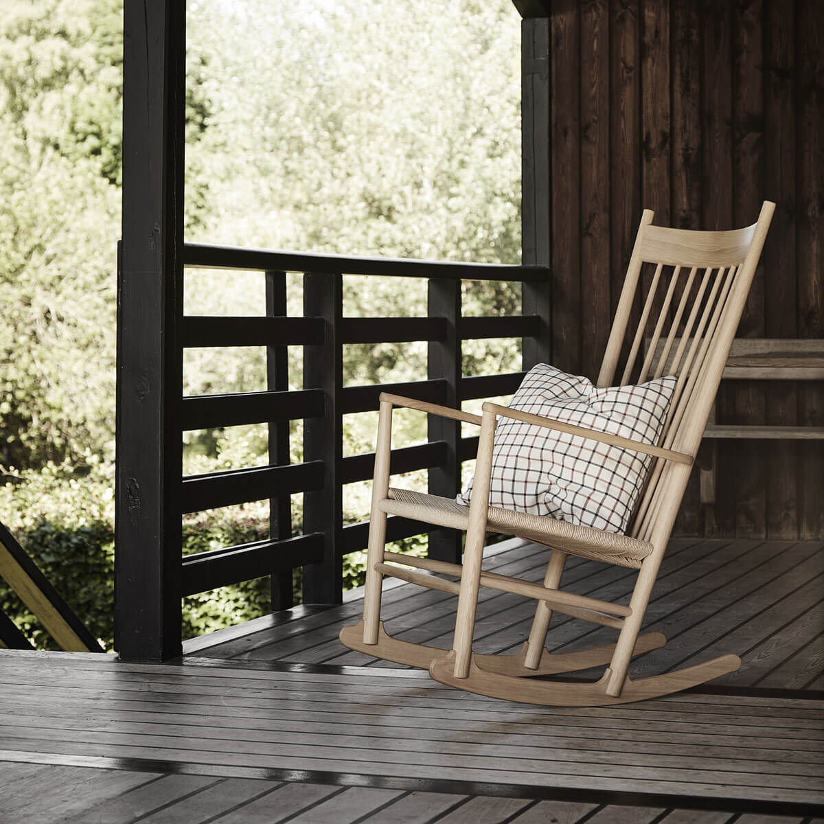 Mecedora J16 Rocking Chair - Fredericia Mecedora J16 Rocking Chair - Fredericia