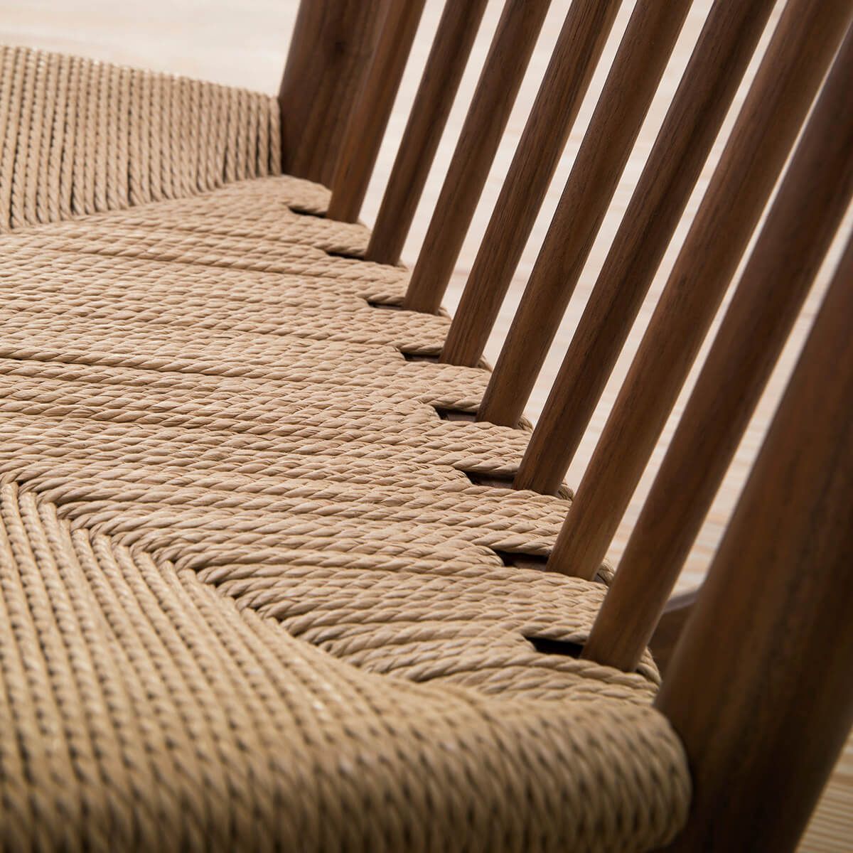 Mecedora J16 Rocking Chair Nogal - Fredericia