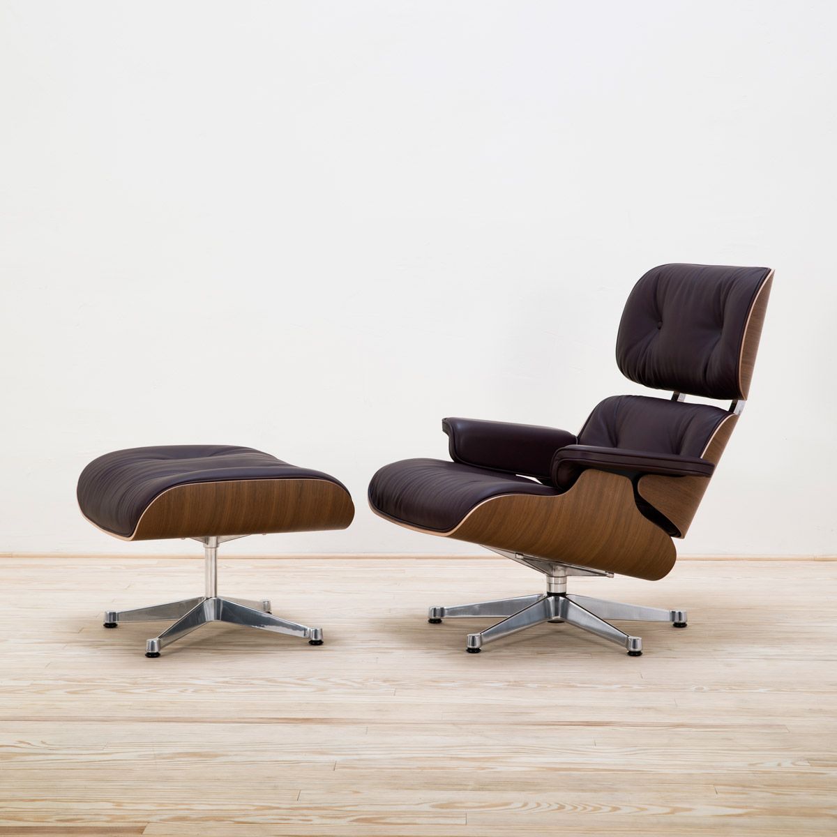Lounge Chair & Ottoman Nogal/Ciruela - Vitra Lounge Chair & Ottoman Nogal/Ciruela - Vitra (copia)