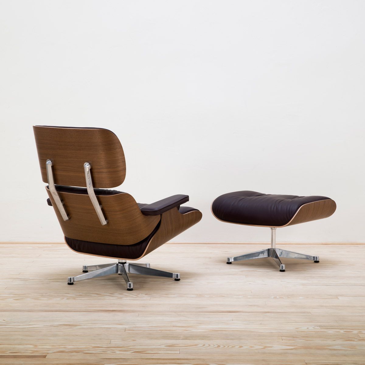Lounge Chair & Ottoman Nogal/Ciruela - Vitra Lounge Chair & Ottoman Nogal/Ciruela - Vitra