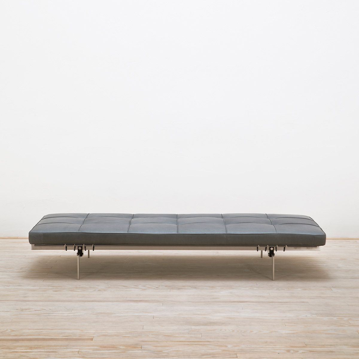 Diván PK80 Concrete - Fritz Hansen