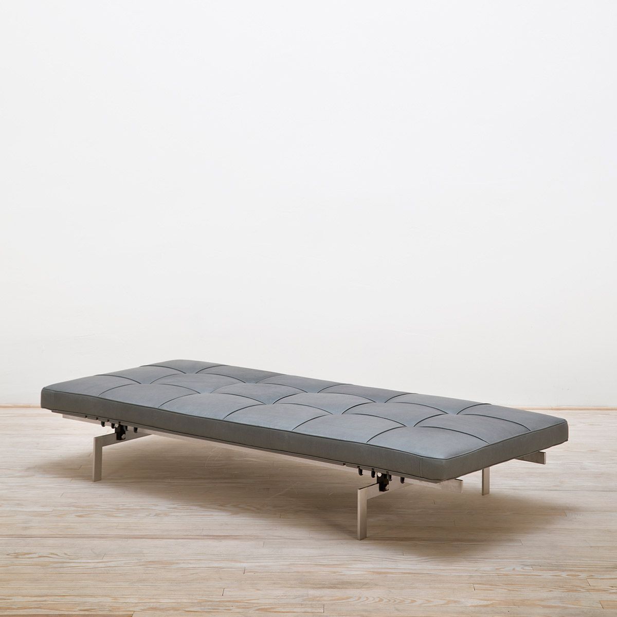 Diván PK80 Concrete - Fritz Hansen