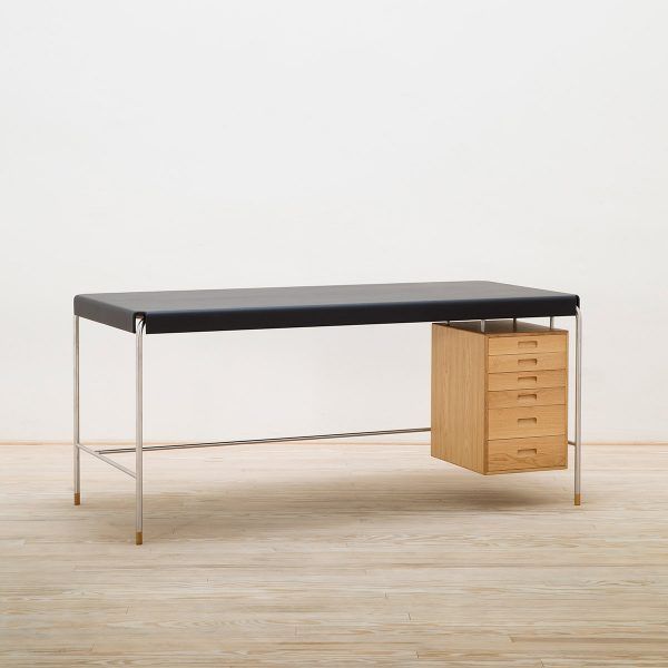 Escritorio AJ52 Society Table Negro - Carl Hansen