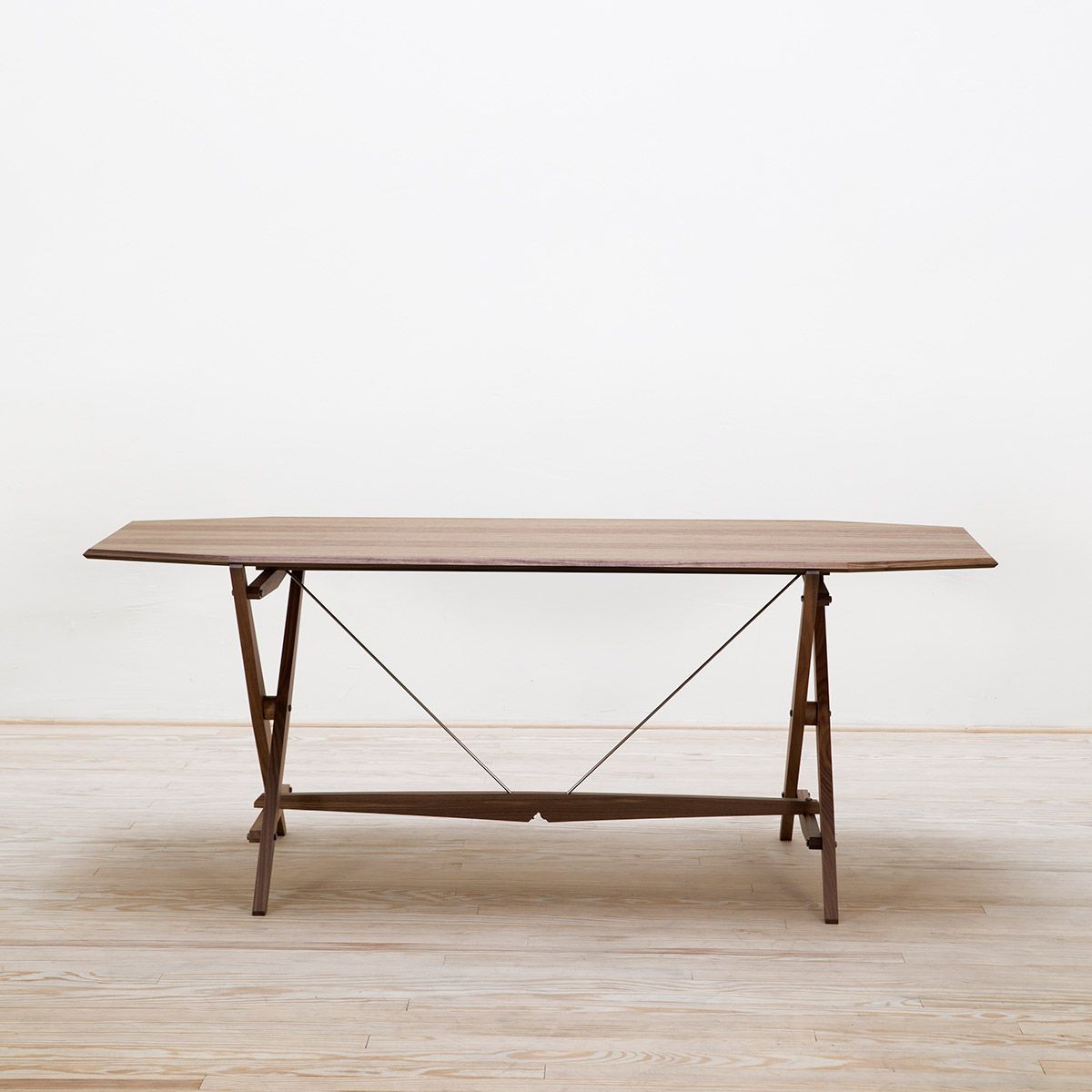 Mesa Cavalletto Nogal - Cassina