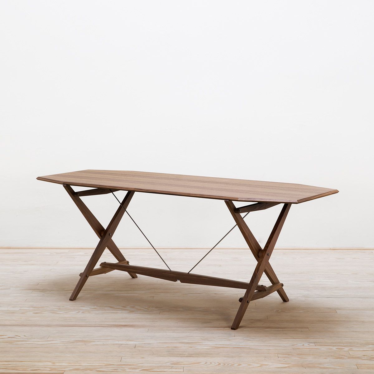 Mesa Cavalletto Nogal - Cassina
