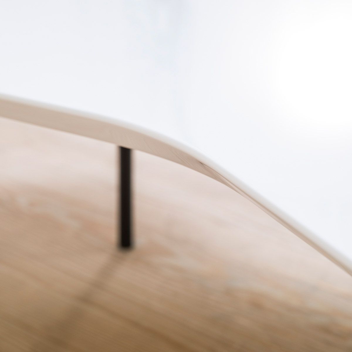 Mesa Coffee Table Girard Lacado blanco - Knoll