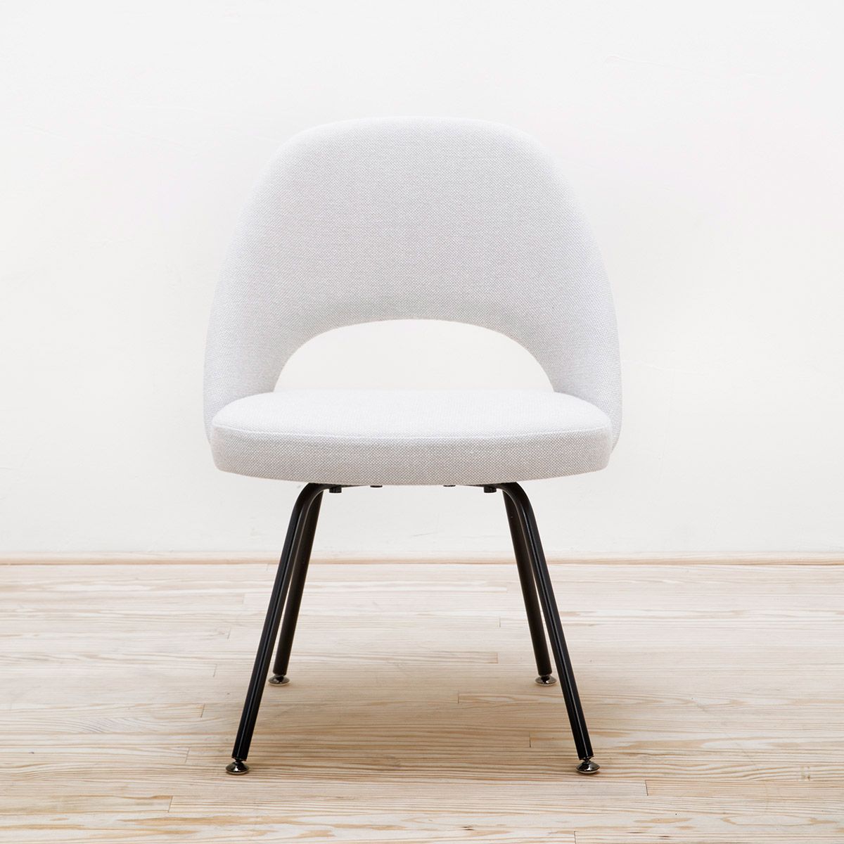 Silla Saarinen Conference - Knoll