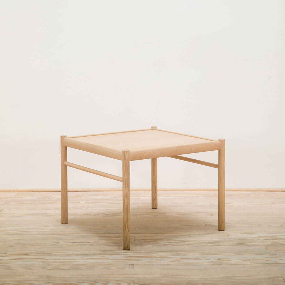 Mesa auxiliar Colonial OW449 Roble aceite blanco - Carl Hansen
